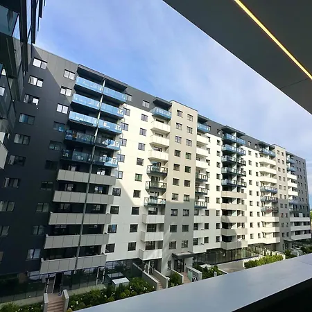 Apartment North By Urbanesq Cortina H *