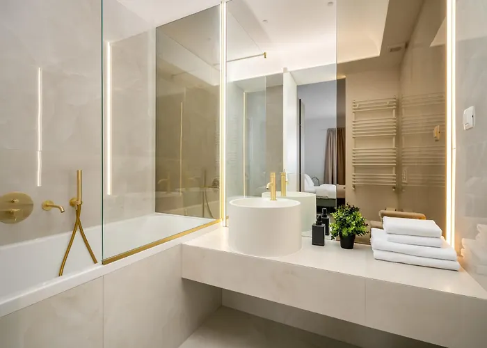 North By Urbanesq Cortina H Apartman *