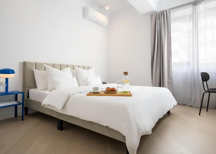 North By Urbanesq Cortina H Apartman *