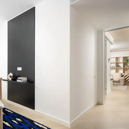 North By Urbanesq Cortina H