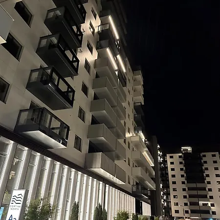 North By Urbanesq Cortina H